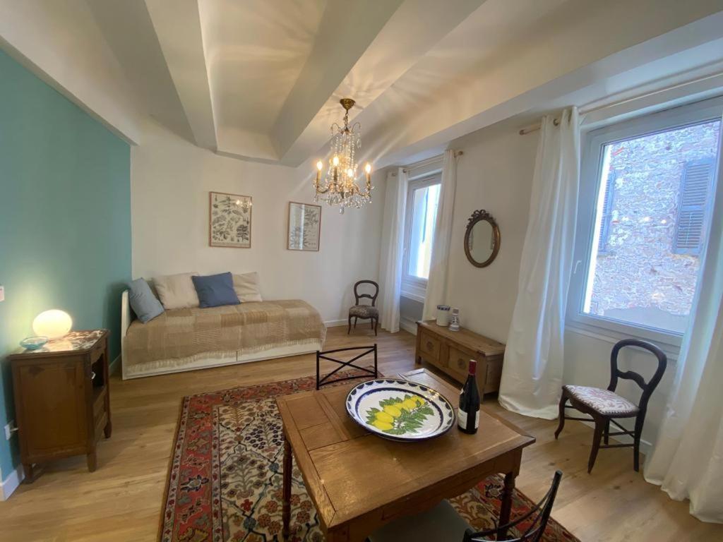 3 Studios Hyeres - Centre Ville Rue Pietonne - Manon Екстер'єр фото